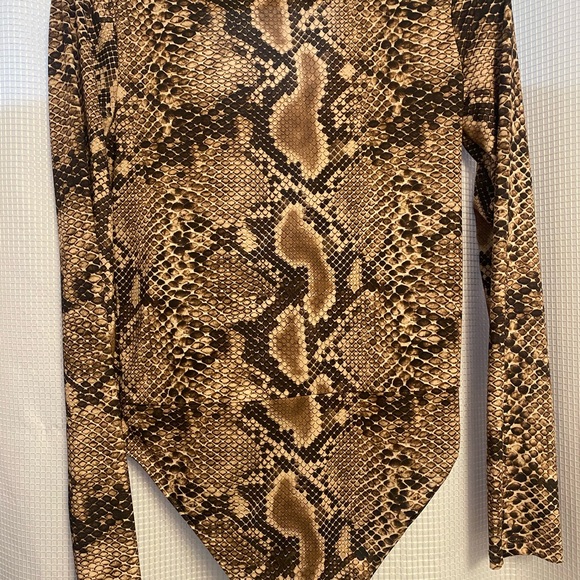 Zara snake skin look body suit. - Picture 6 of 7